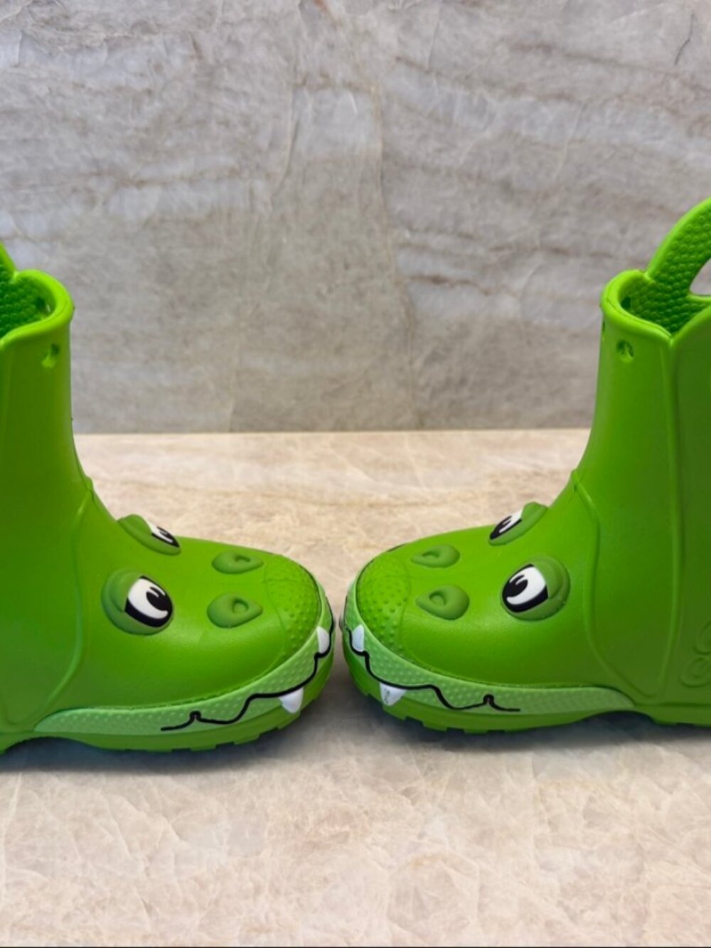 Crocs Kids Green Dinosaur Rain Boots Size C6